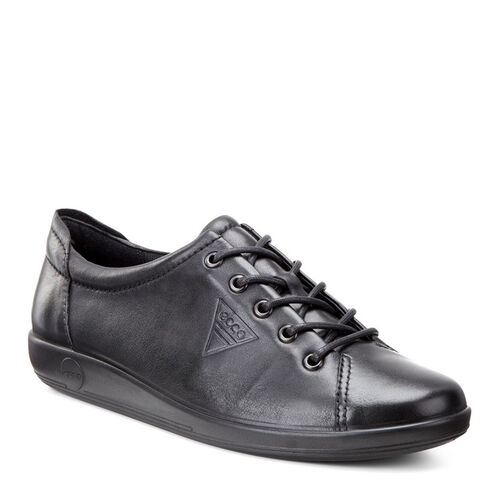 Ecco Soft 2.0 Black Feather with Black Sole Shoe